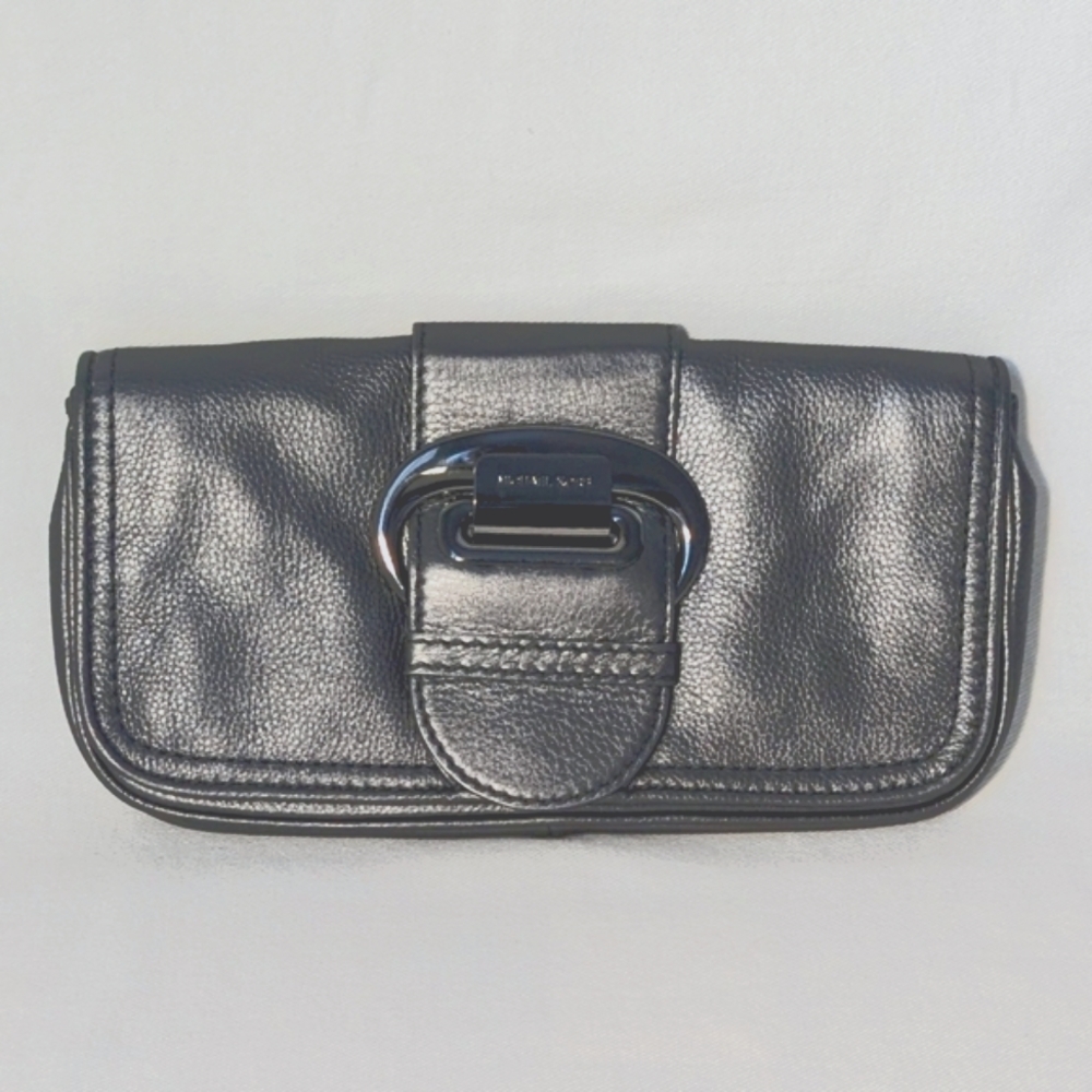 NWT Michael Kors Metallic Gray Pebbled Genuine Thick Leather Clutch Morgan Purse